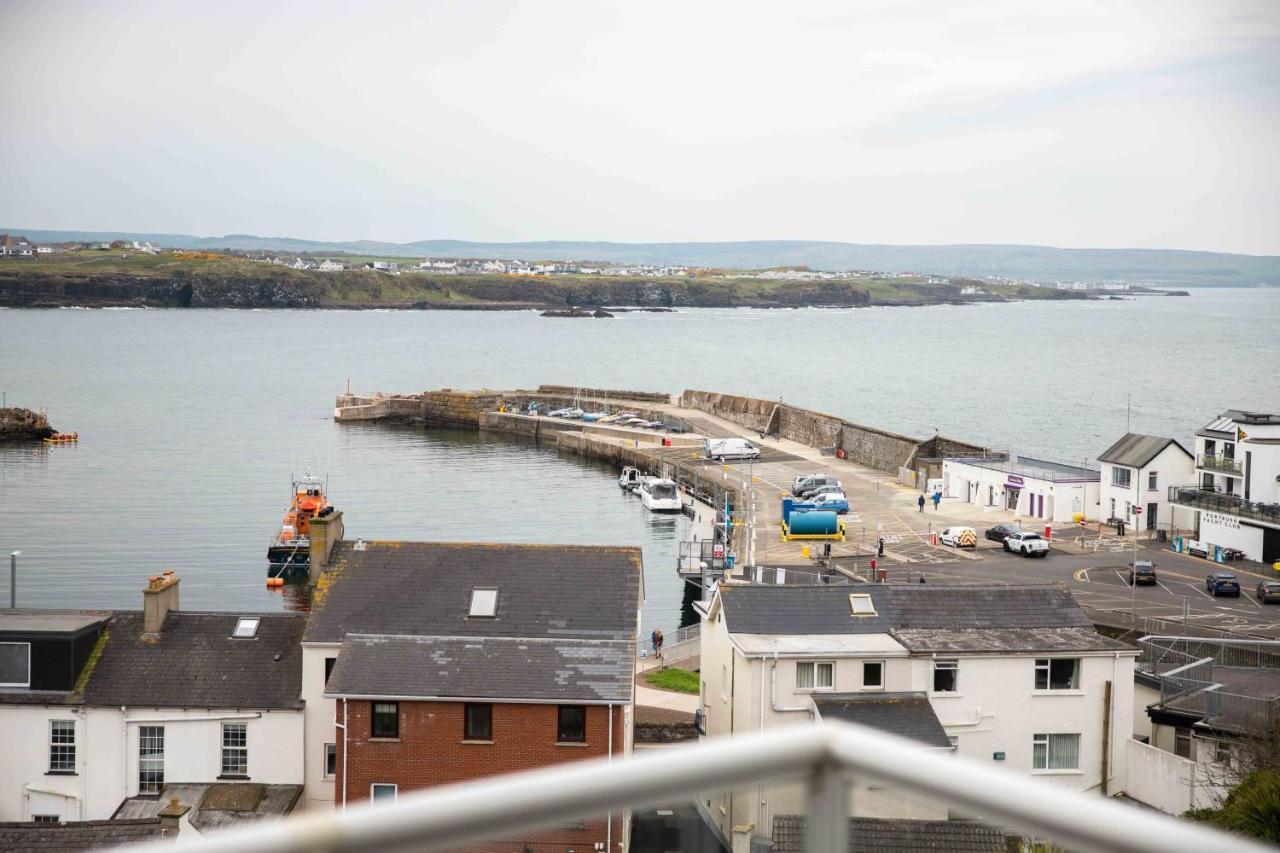 Harbour View - Fantastic Sea Views Over Harbour Apartment *