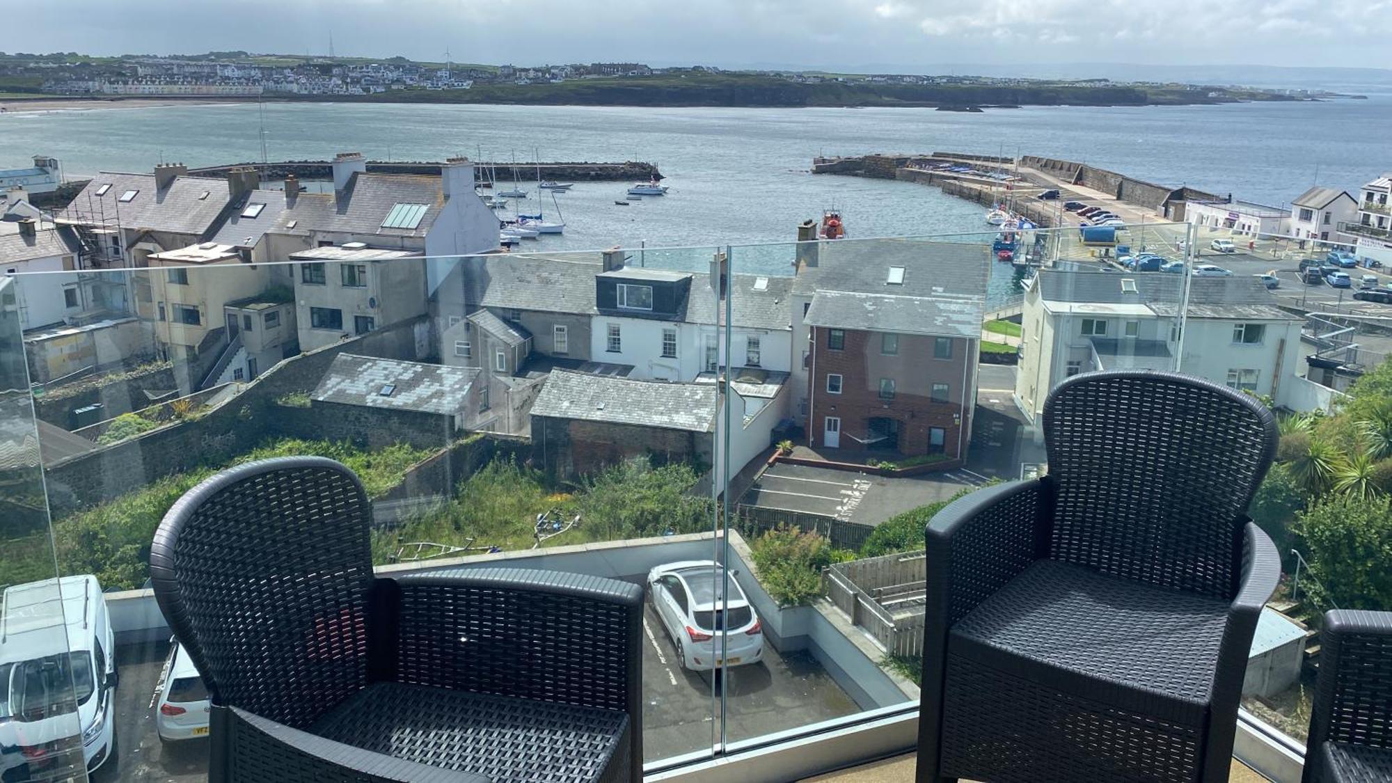 Harbour View - Fantastic Sea Views Over Harbour Портраш